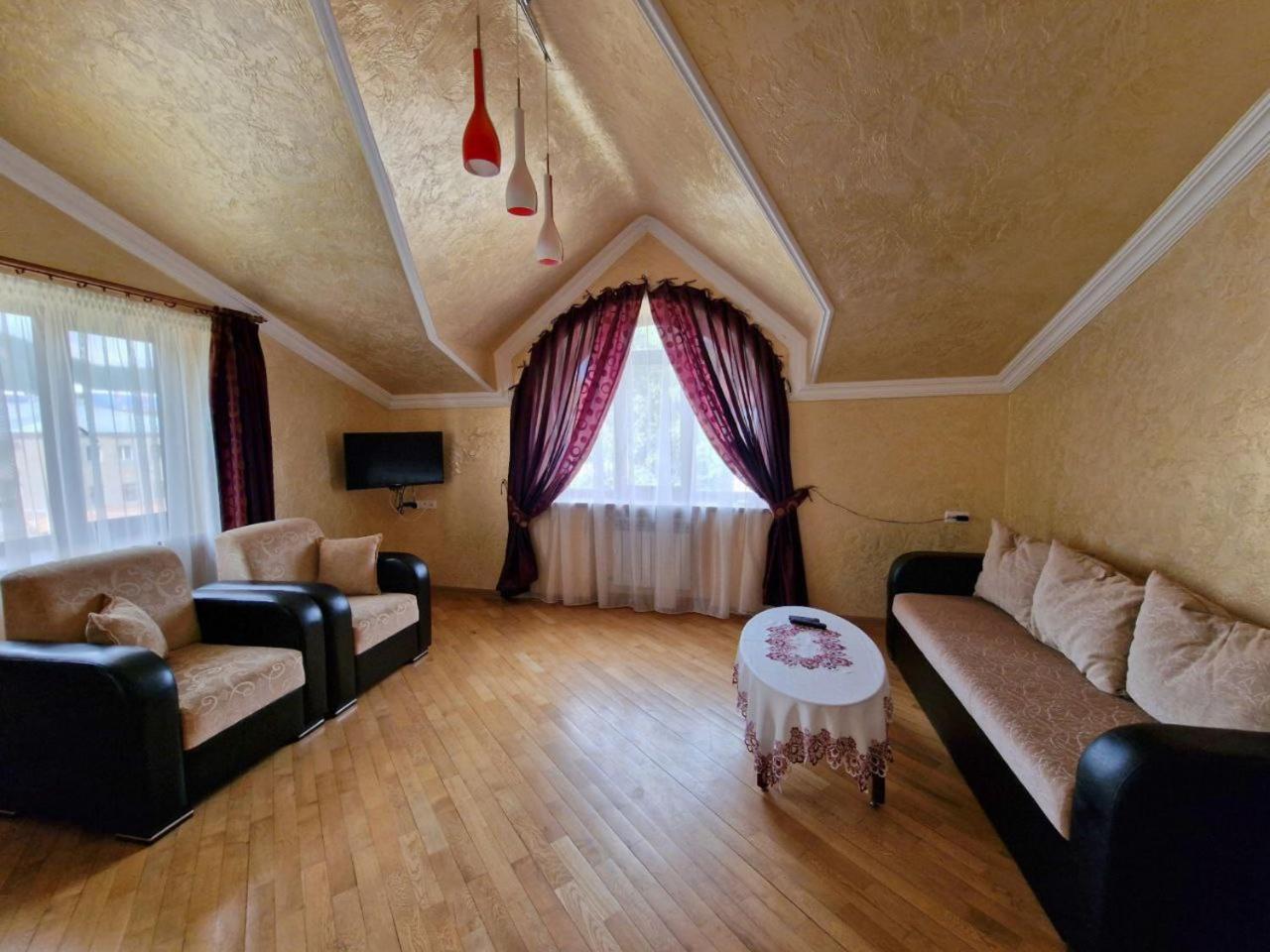 Jermuk Villa Imperial ภายนอก รูปภาพ